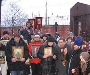 Участники крестного хода