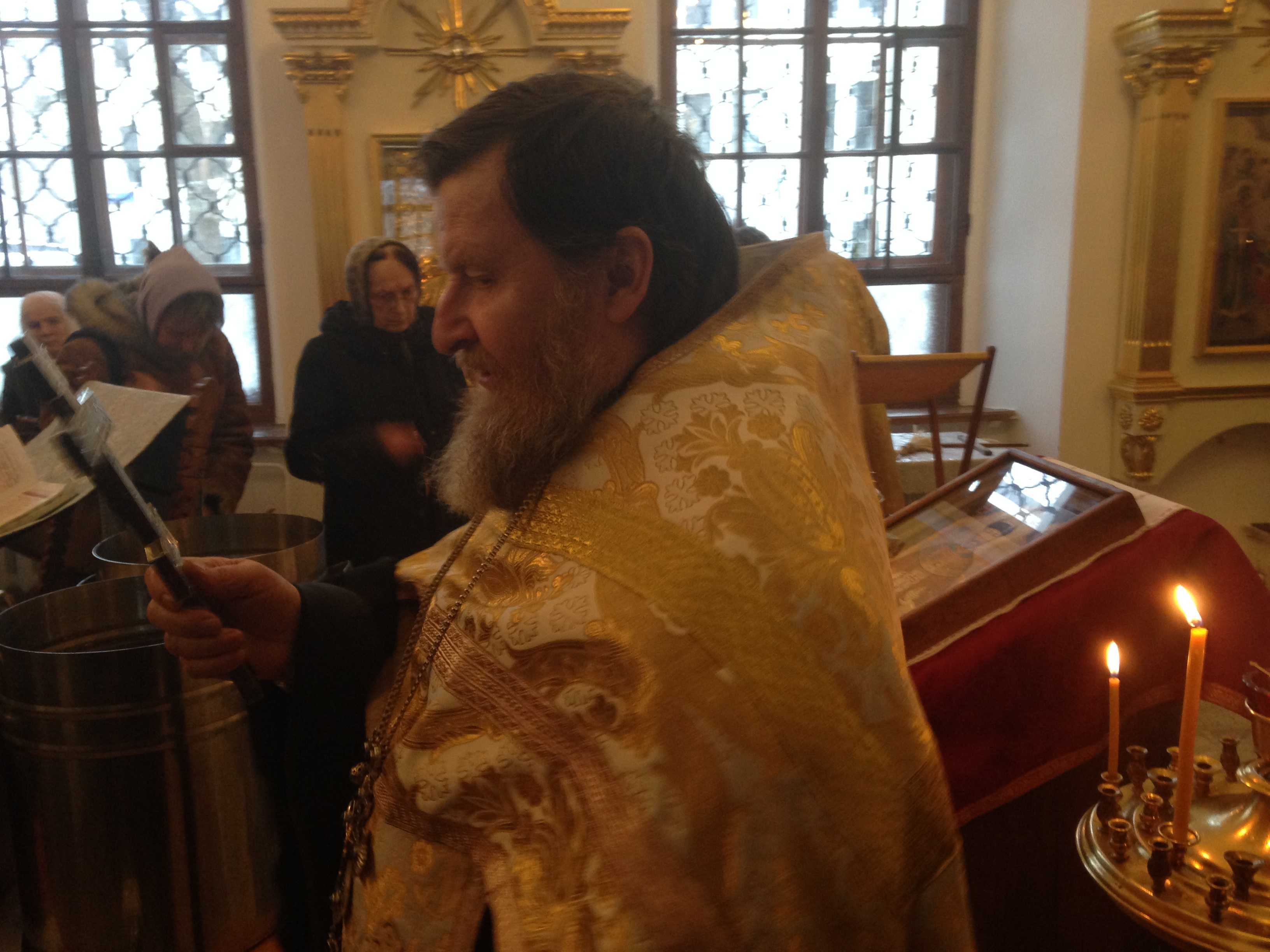 храм хотеичи отпевание усопшего протоиерея василия. храм вознесения господня в спб настоятель. настоятель храма вознесения. настоятель храма вознесения. отец николай диваков.