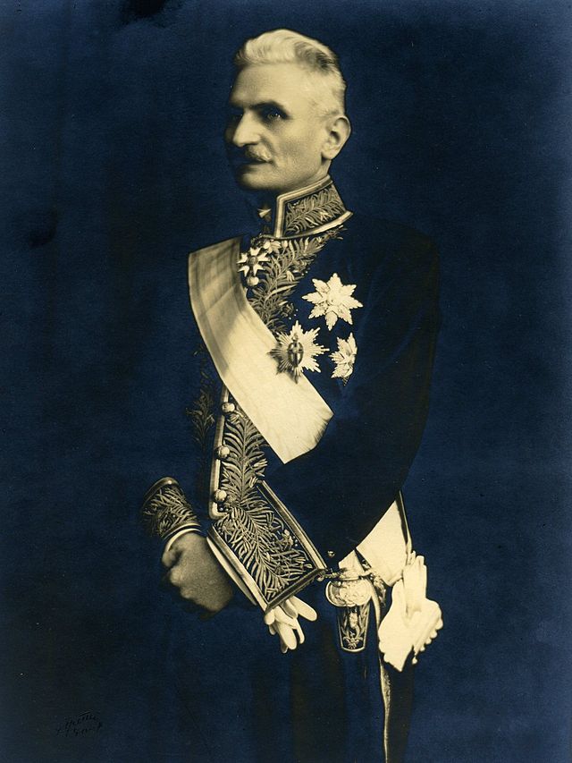 Сербский посол Мирослав Спалайкович