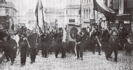 Шествие по Тверской 28 мая 1915 года