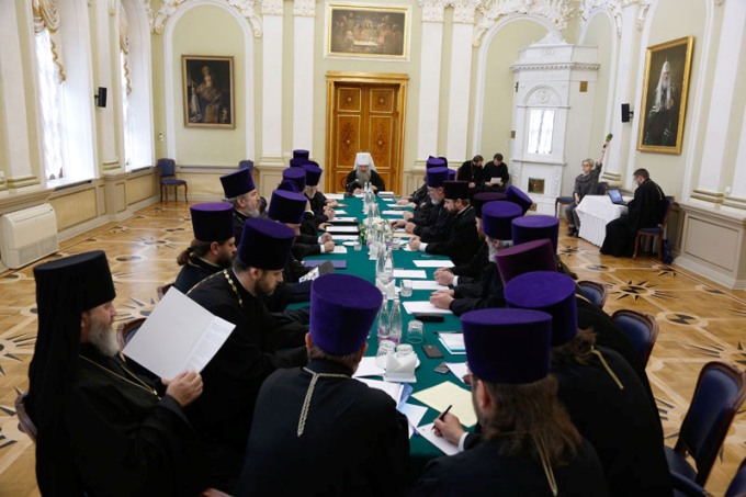Заседание петербургского епархиального совета