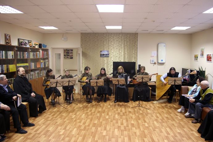 Молодежный оркестр народных инструментов в Петербурге открыл сезон благотворительных концертов