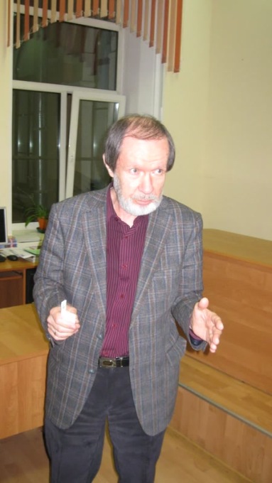 Валентин Евгеньевич Семенов
