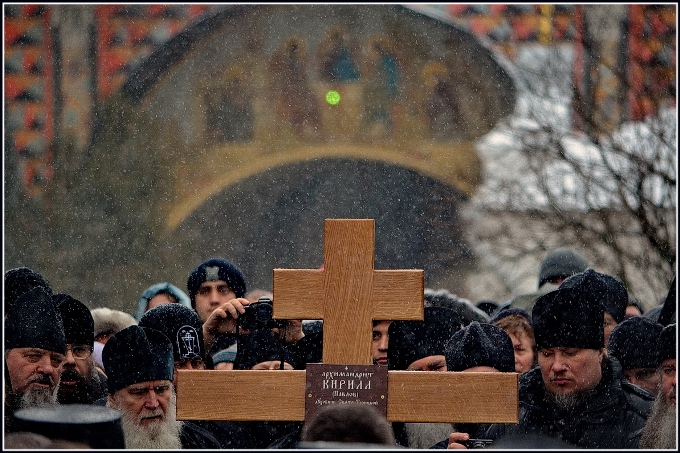 Могила архимандрита Авеля Македонова