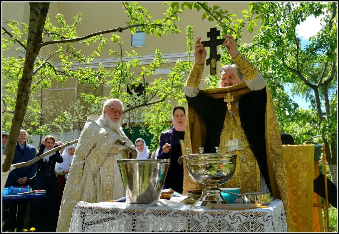 Престольный праздник в храме святителя Николы на Берсеневке