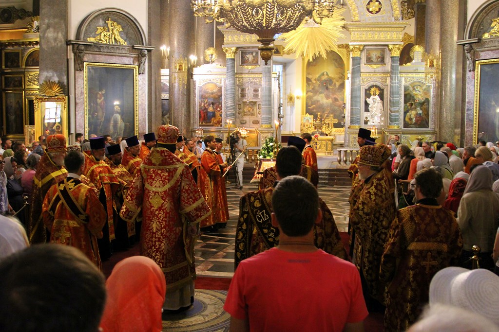 Молебен в Казанском соборе