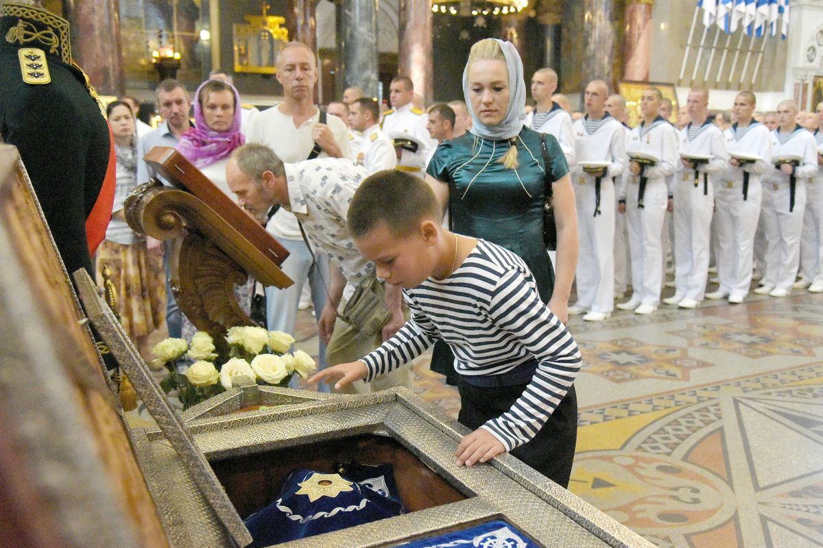 Молебен в военном храме