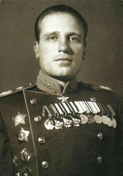 2.Главный маршал авиации Александр Голованов - Сталин и его маршалы